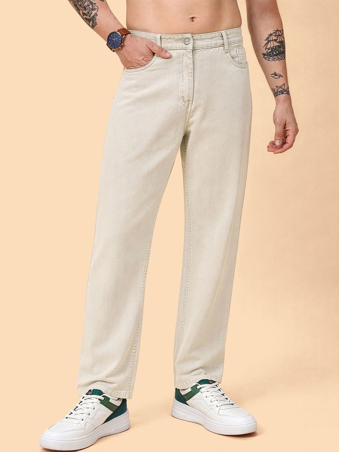 The Roadster Lifestyle Co Men Low-Rise Clean Look Jeans