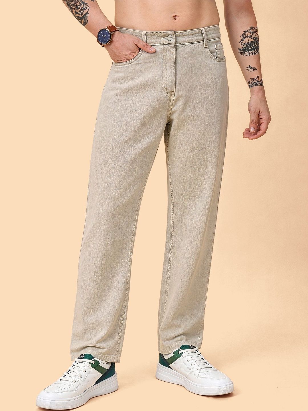The Roadster Lifestyle Co Men Low-Rise Clean Look Jeans