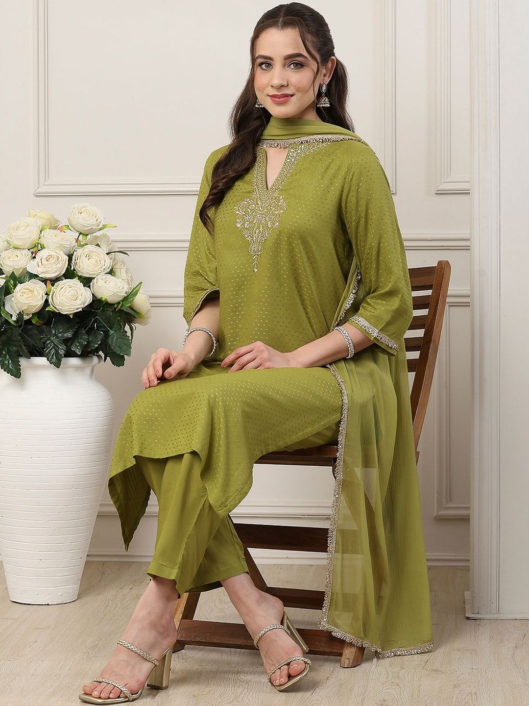 Biba Biba Women Trousers & With Dupatta