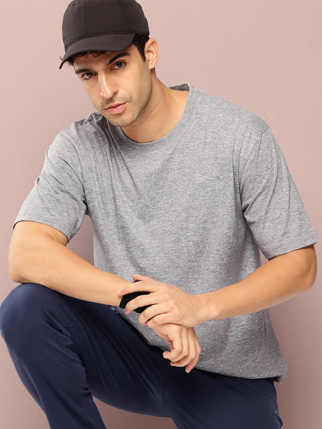 DILLINGER Drop-Shoulder Sleeves Antimicrobial Relaxed Fit Training T-shirt