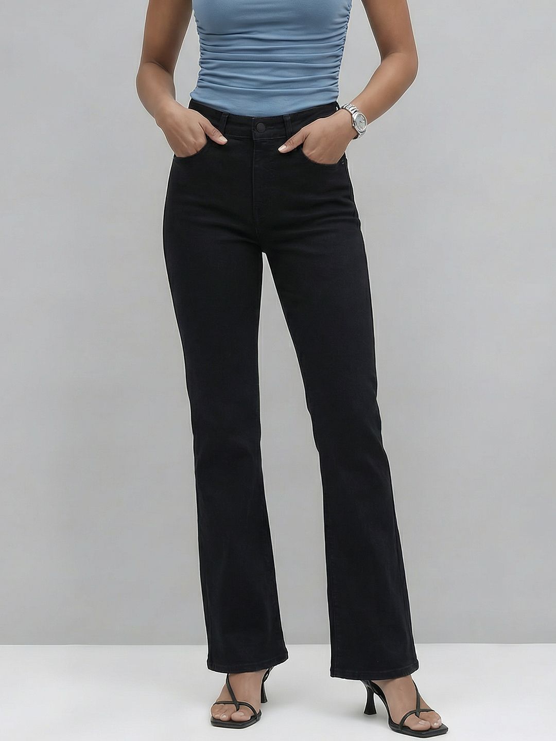 Levis Levis Women 725 Bootcut High-Rise Stretchable Jeans