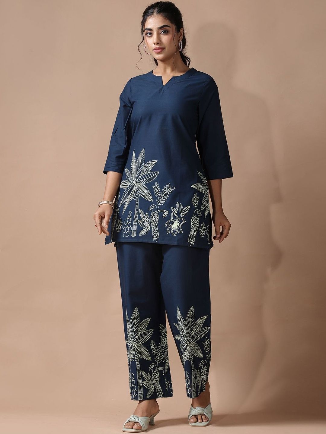 Sangria Printed Pure Cotton Tunic & Trousers Co-ords