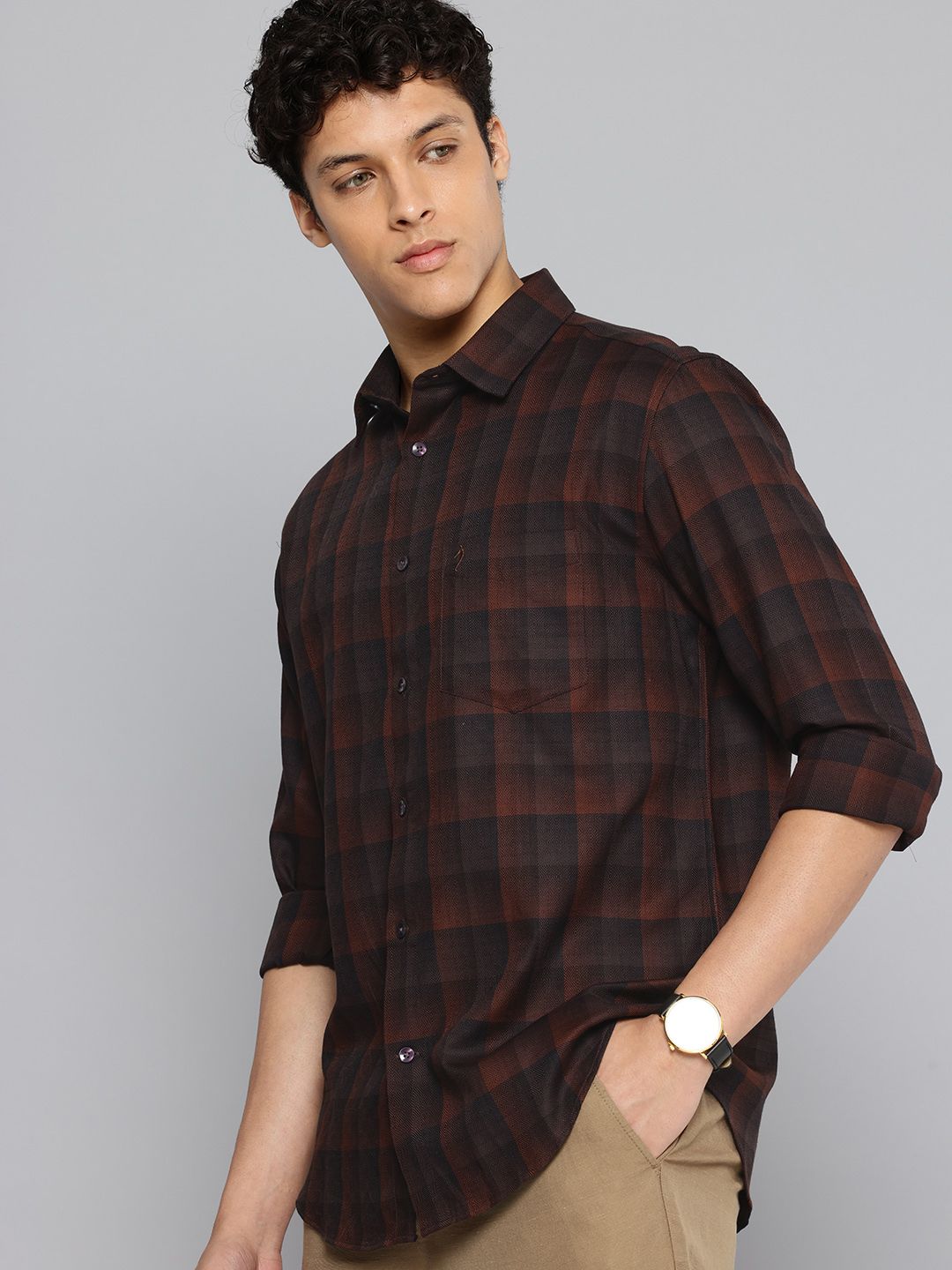 Indian Terrain Indian Terrain Pure Cotton Classic Fit Checked Casual Shirt