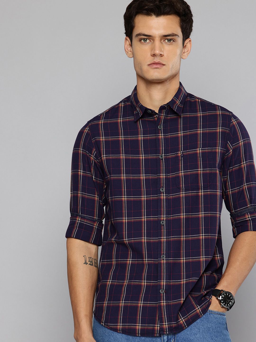 Indian Terrain Indian Terrain Pure Cotton Chiseled Fit Checked Casual Shirt
