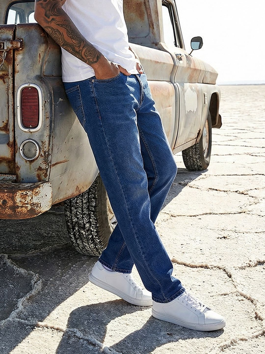 The Roadster Life Co. Men Mid-Rise Pure Cotton Light Fade Relaxed Fit Jeans