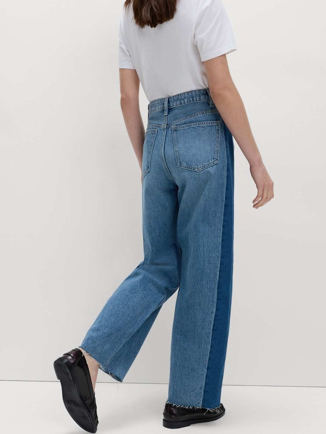 Mid Rise Barrel Jeans