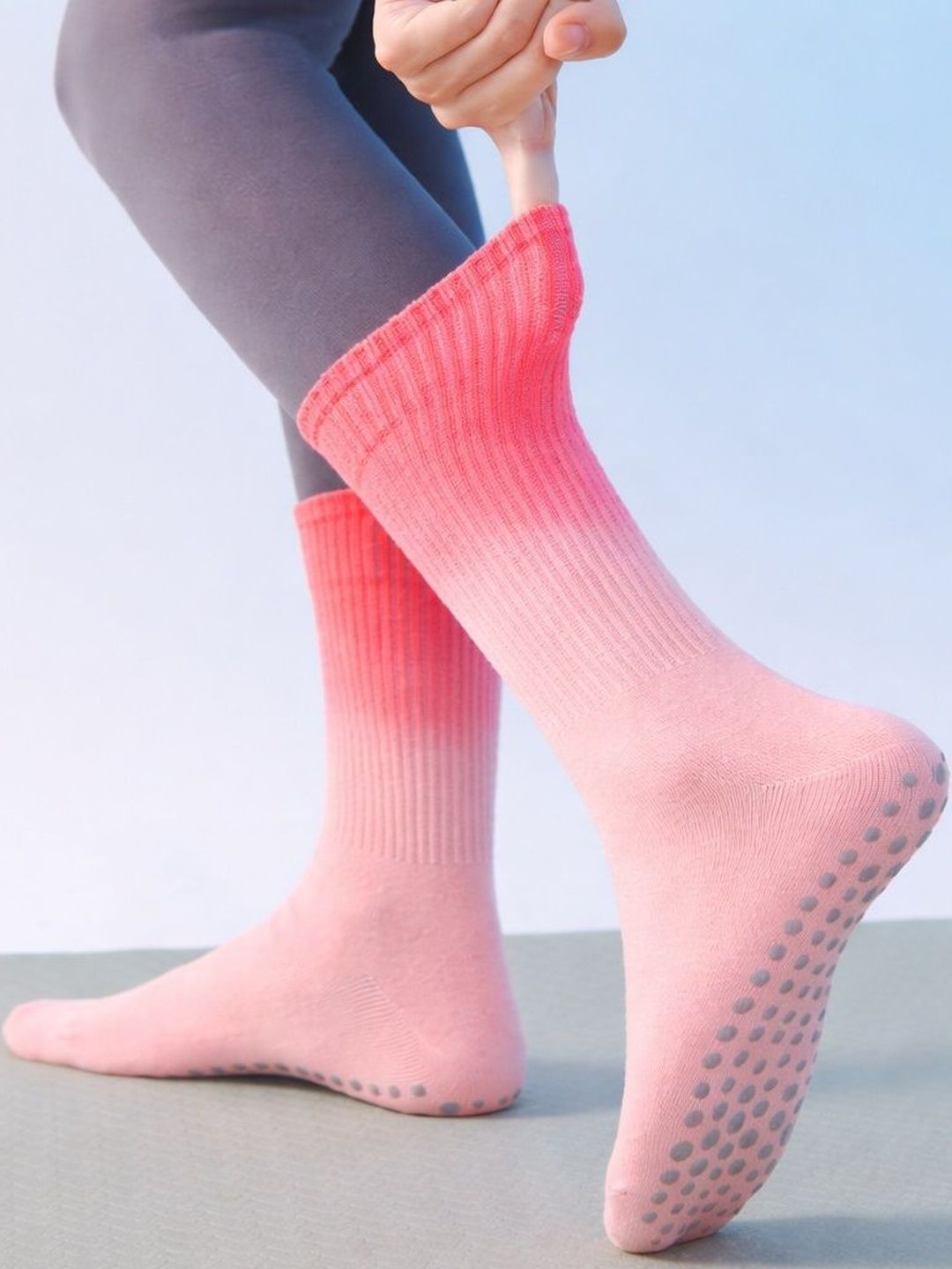 XFyt Women Grip Yoga Socks for Gym & Pilates