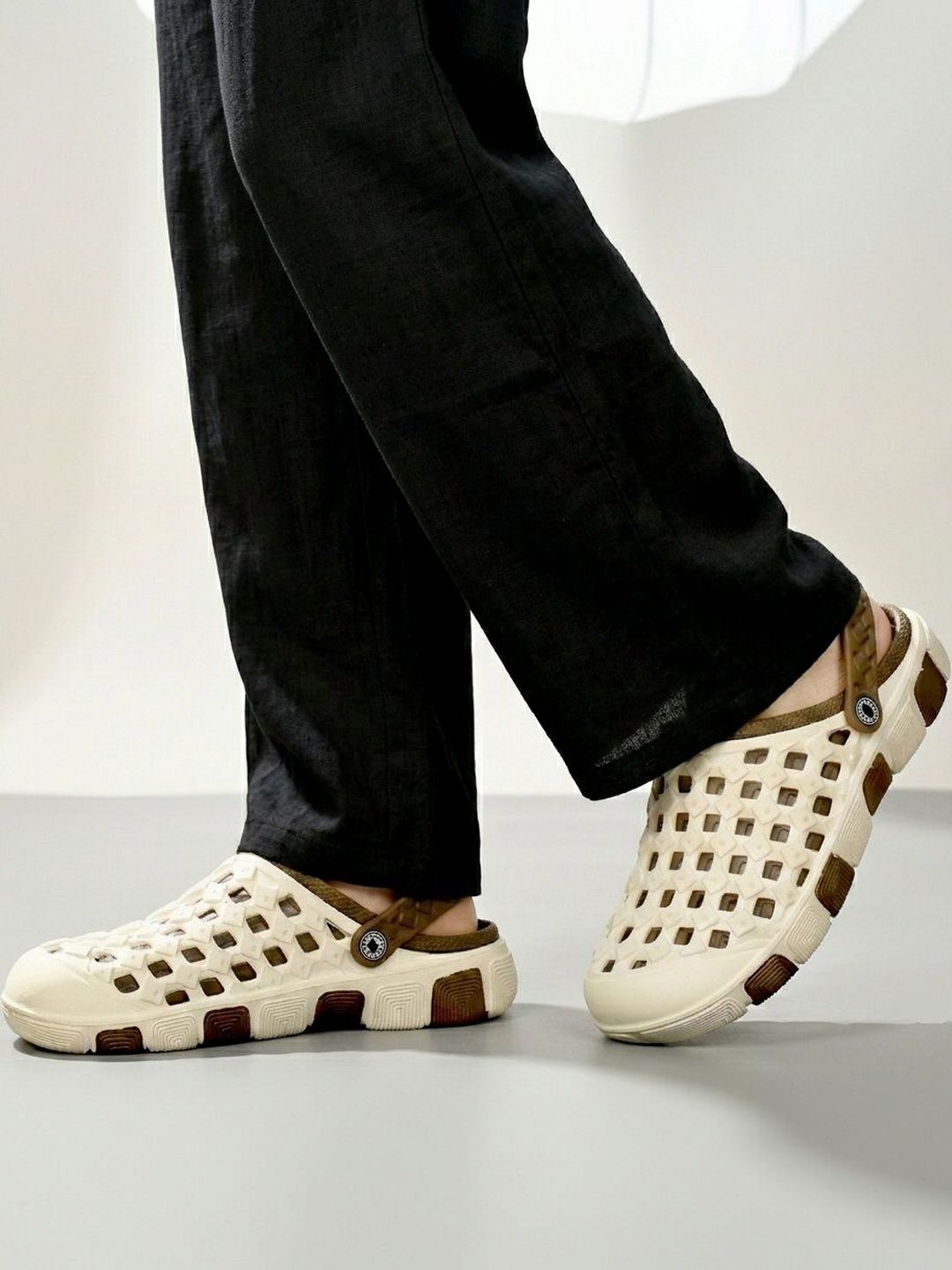 INKLENZO Men Sandals
