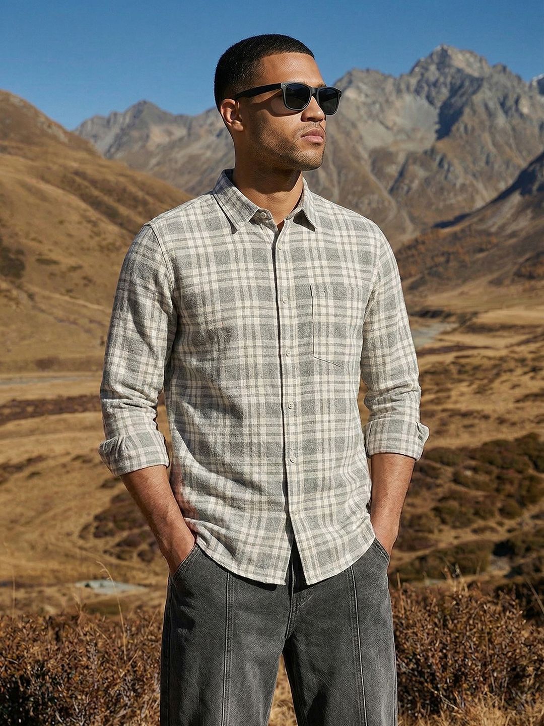 The Roadster Life Co. Checked Casual Shirt