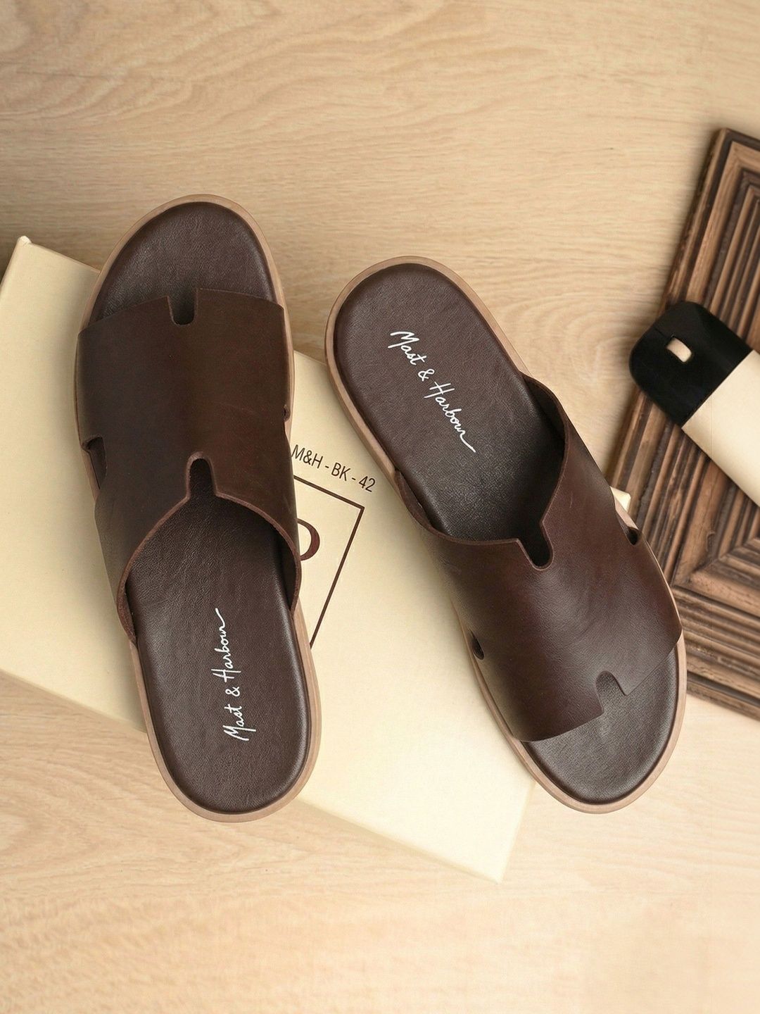Mast & Harbour Men Slip-On