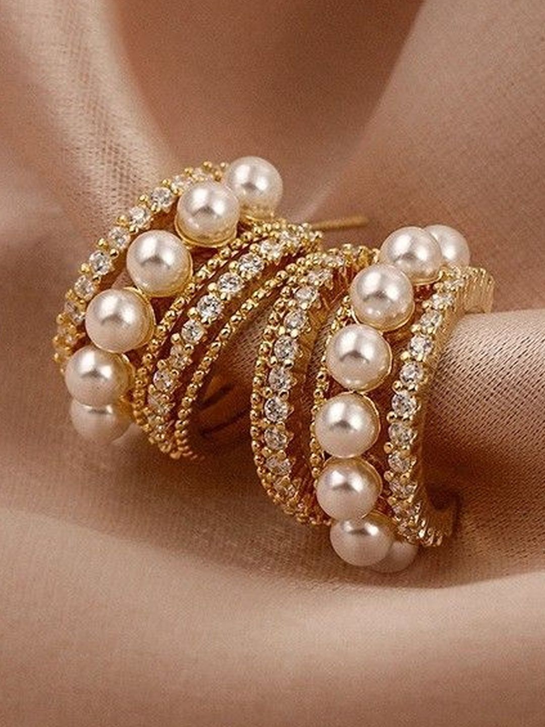 SZN Diamond Shaped Studs Earrings