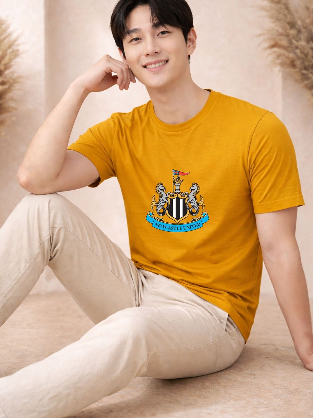 HERE&NOW Men Graphic Printed Round Neck Regular Fit Cotton T-shirt