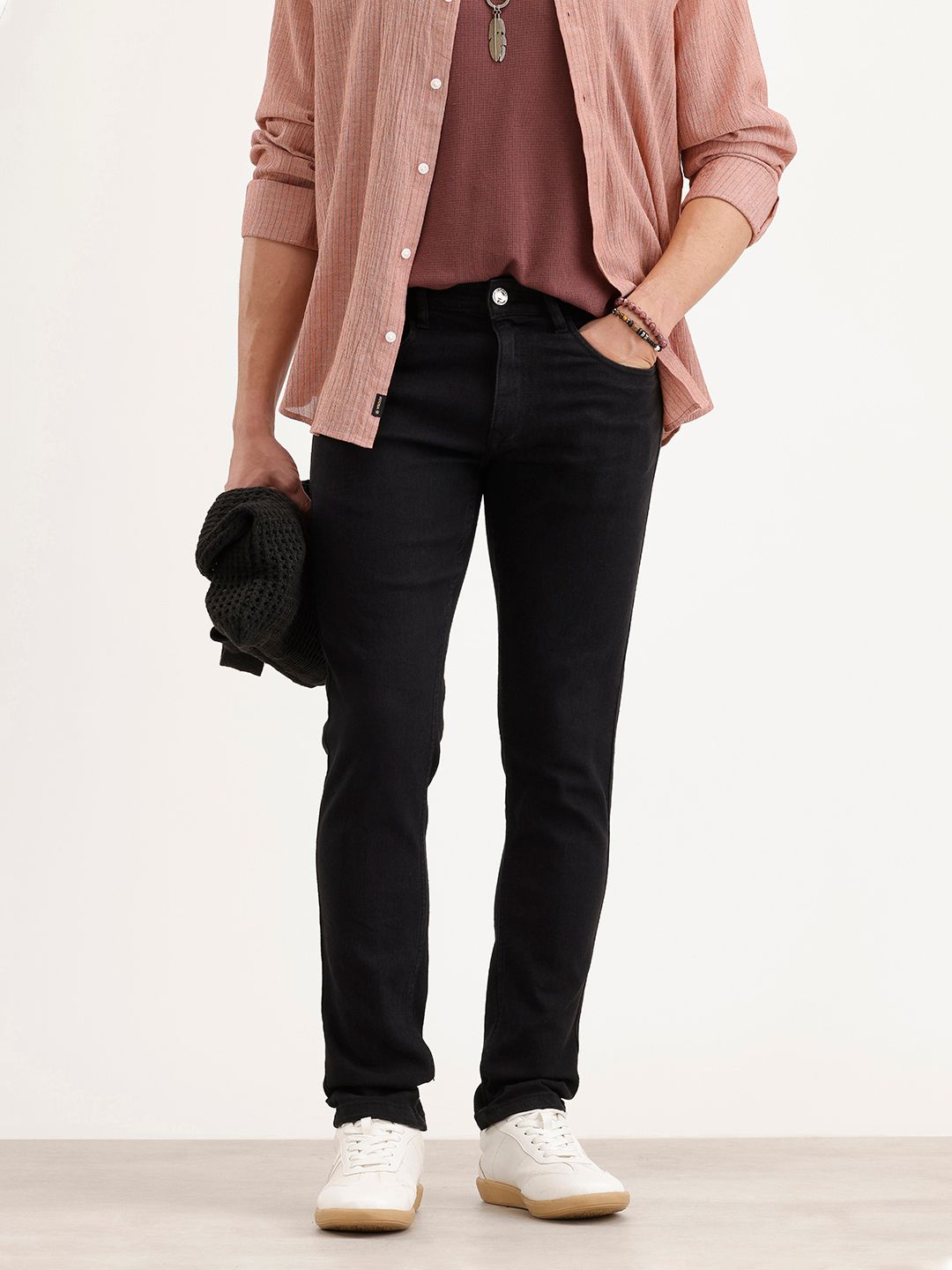 WROGN Men Slim Fit Stretchable Mid-Rise Jeans