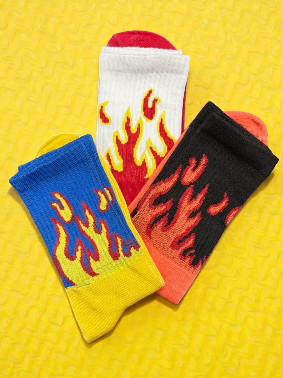 WhiteGate Men Pack of 3 Cotton Blend Assorted Patterned Calf Length Socks