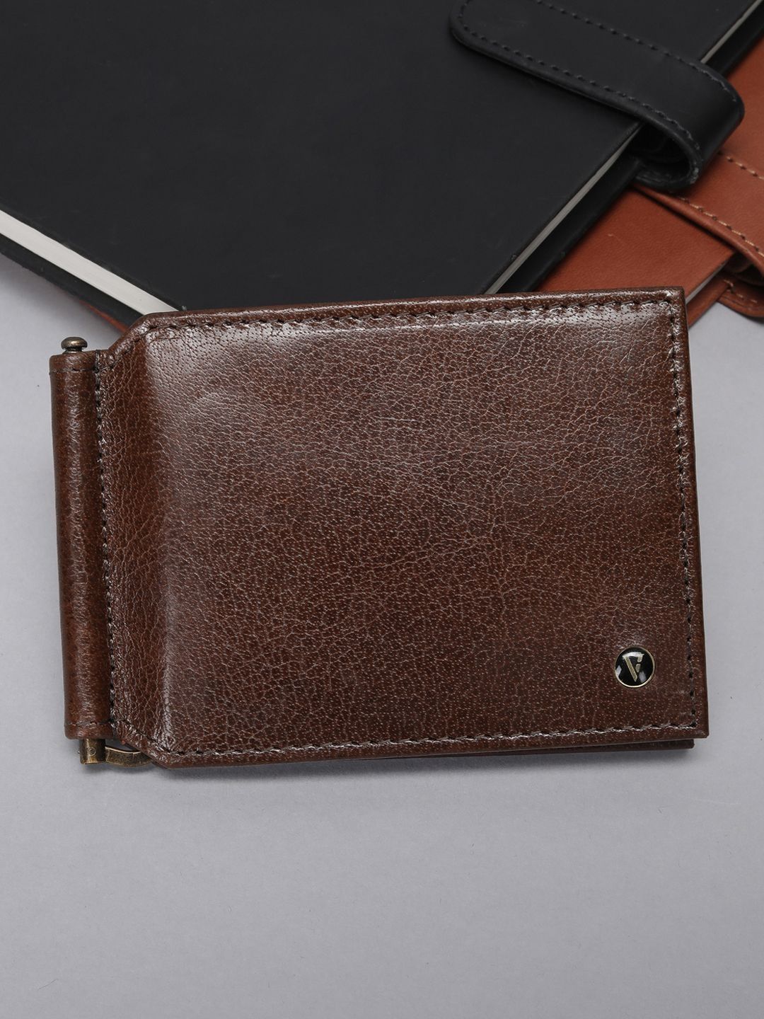 Van Heusen Men Leather Wallets