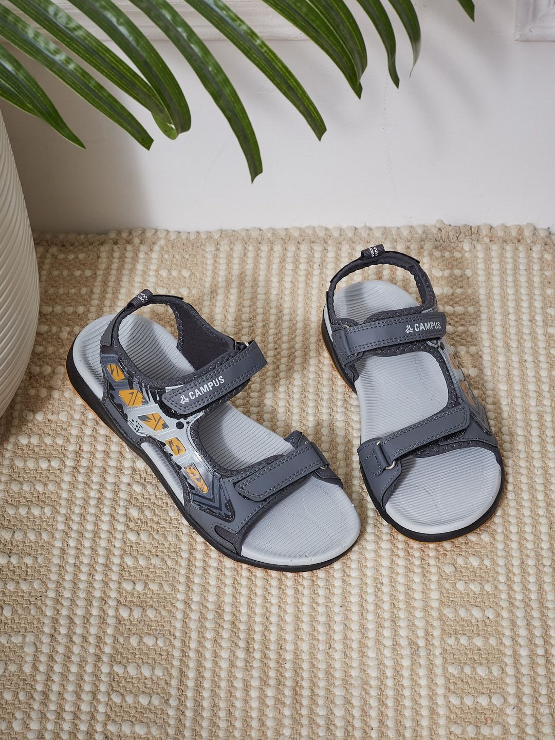 Campus Unisex Kids PU Sandals deal from myntra