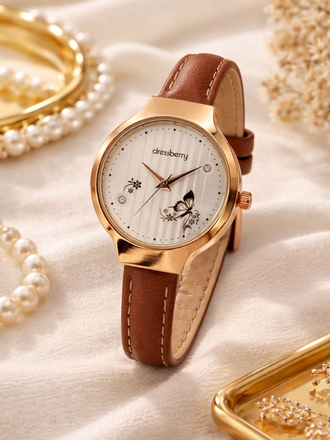 DressBerry Women Brass Patterned Dial & Leather Straps Analogue Watch DB016C