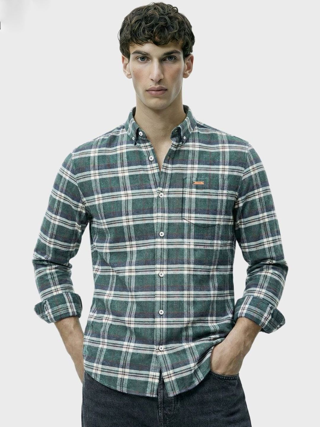 The Indian Garage Co Men Slim Fit Checked Casual Shirt