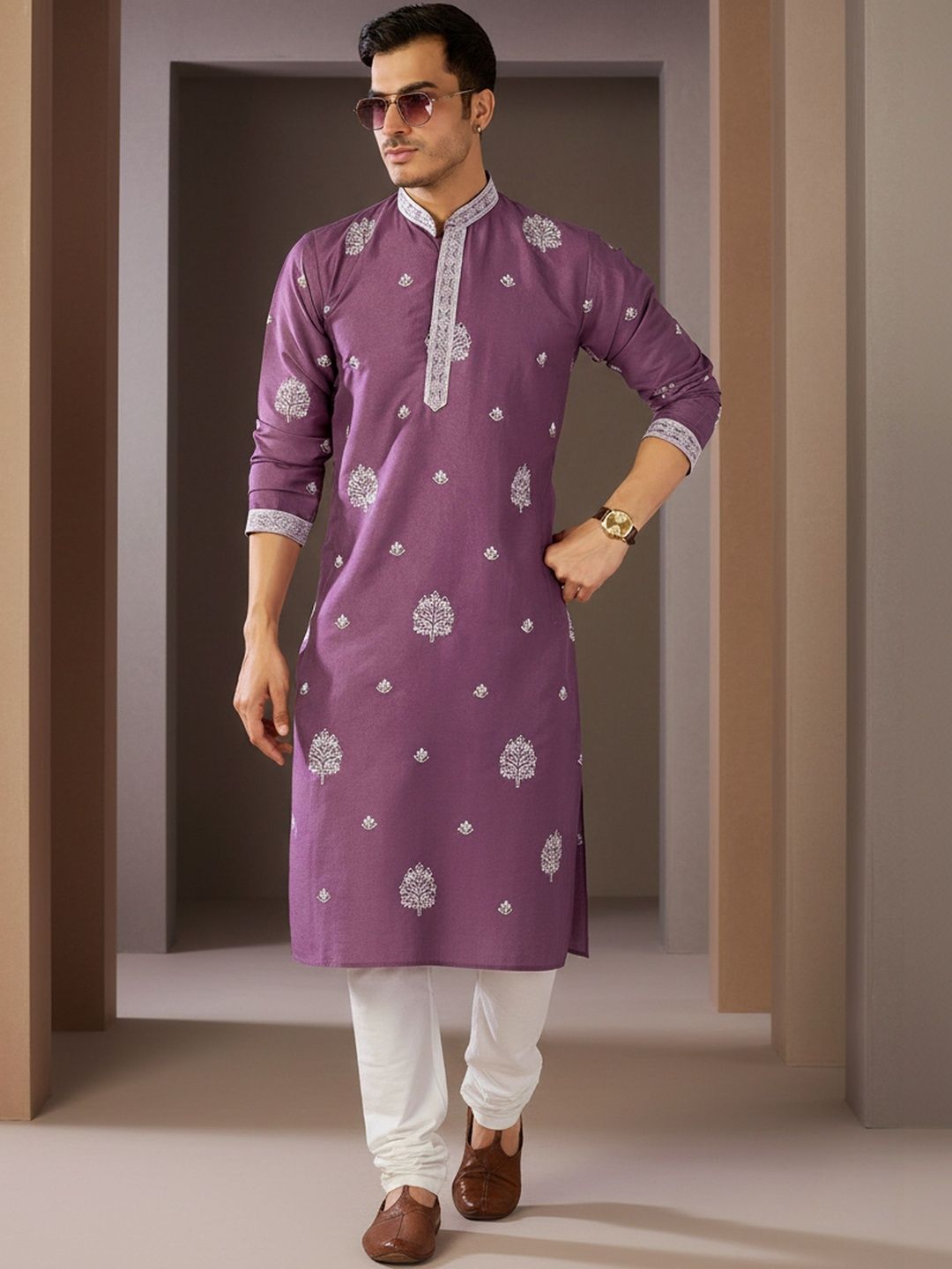 INDIROOP Ethnic Motifs Embroidered Mandarin Collar Thread Work Pure Cotton Straight Kurta