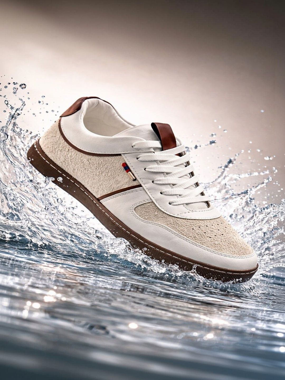 Corsac Men Leather Sneakers