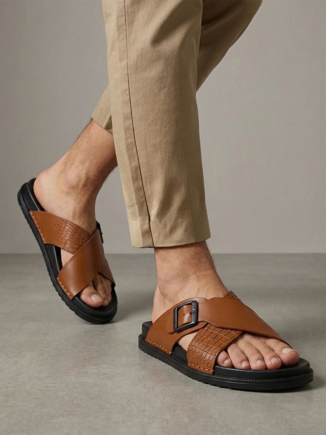 Styli Men Cross Strap Buckle Comfort Sandal