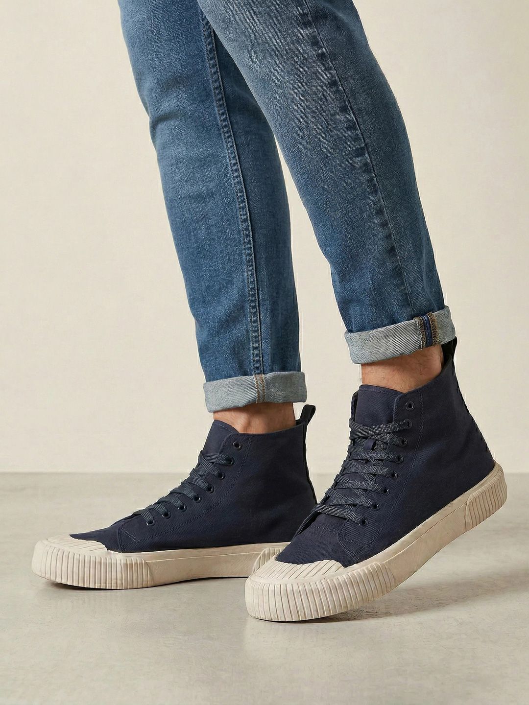 Styli Men High-Top Sneakers