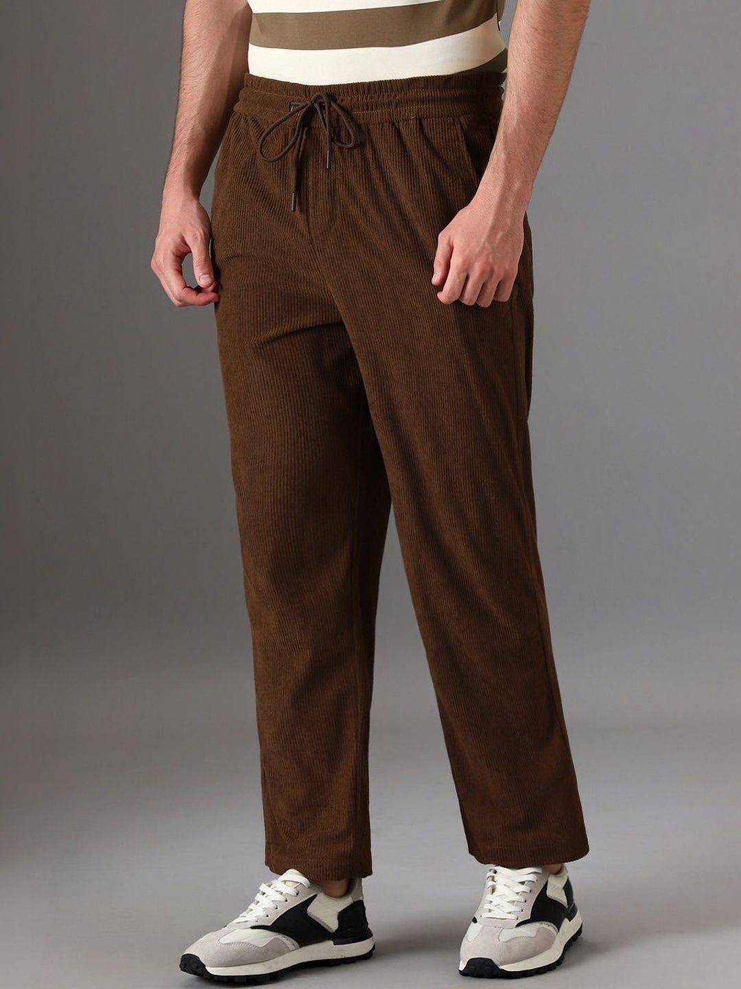 CHROVEL Men Relaxed Fit Joggers