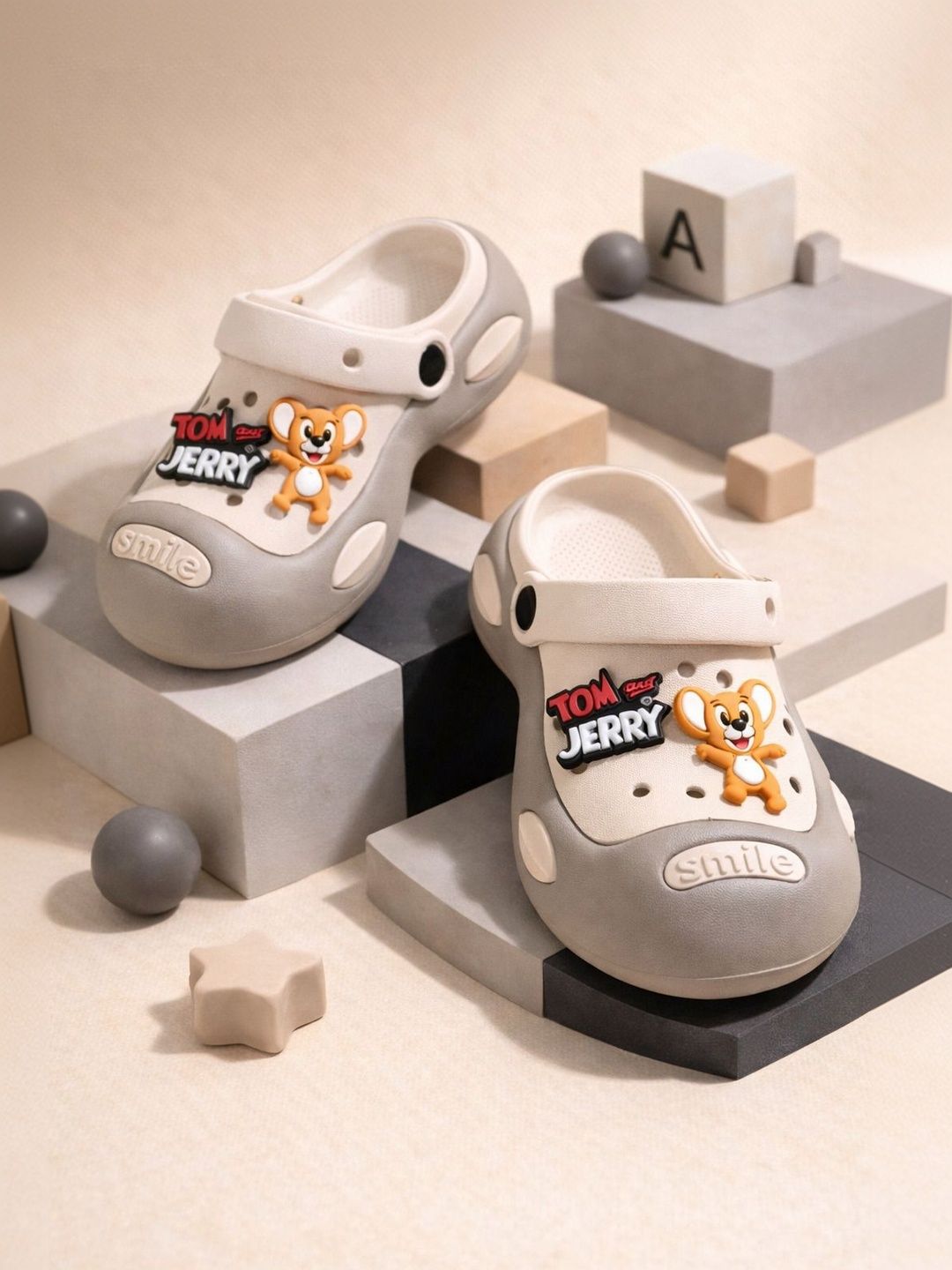 AMAEZO Unisex Kids Clogs Sandals