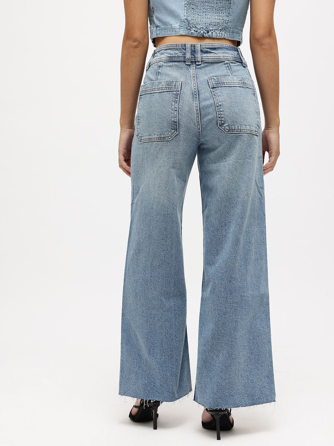 SHE CATHERIN Relaxed Fit Heavy Fade Raw Edge Jeans