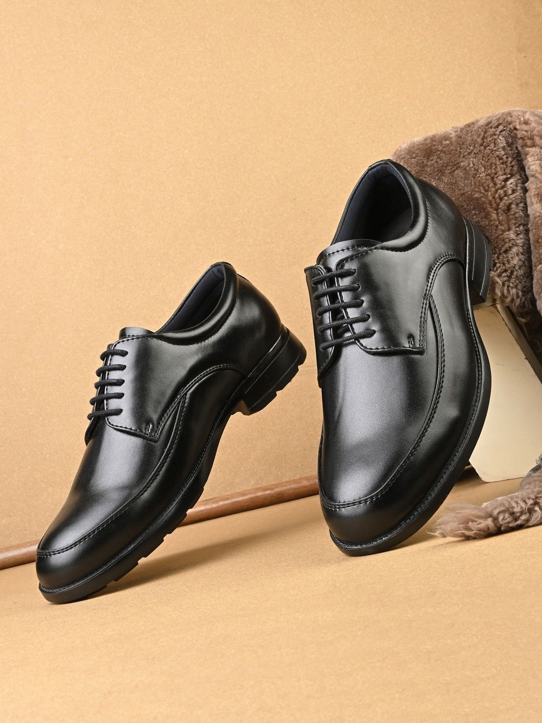 Eego Italy Men Light Weight Padded Formal Derbys