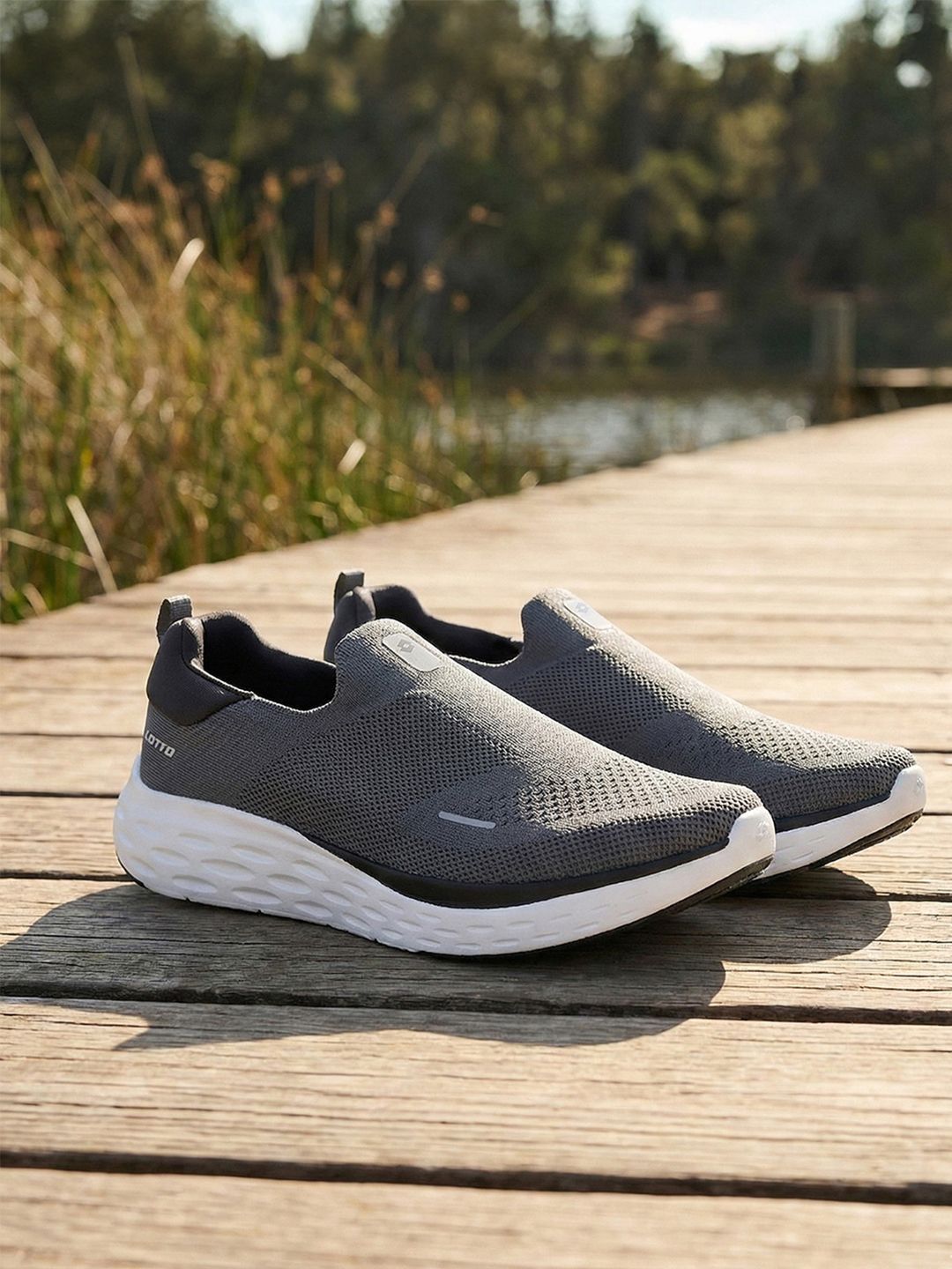 Lotto Men Aerostep Slip on Walking Shoes