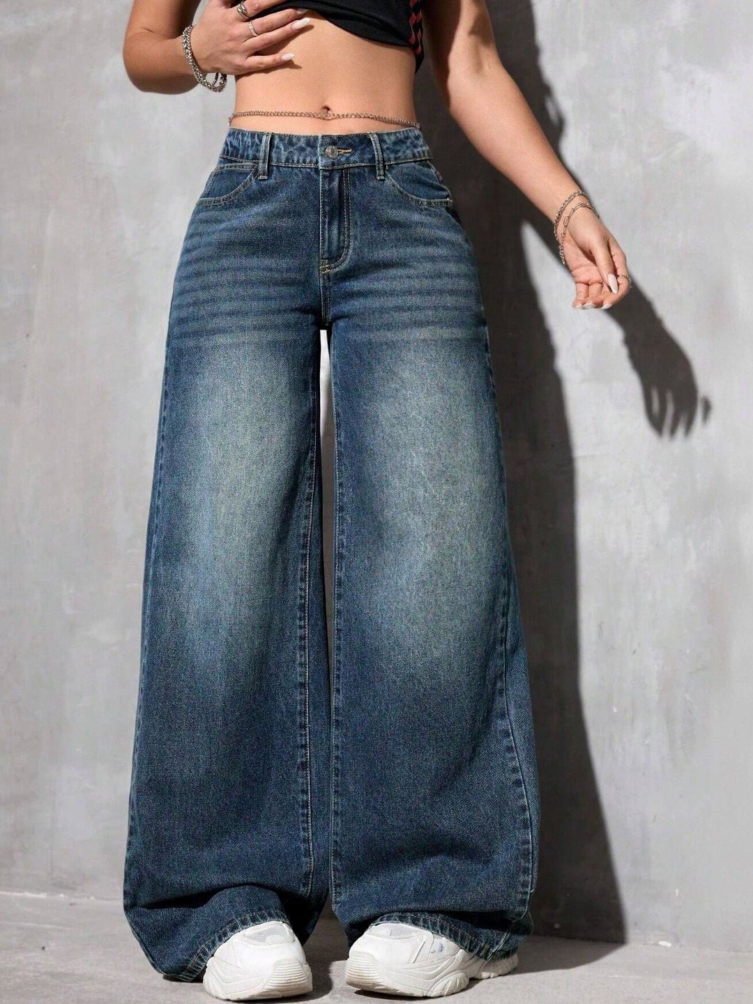 POMPOUS Women Relaxed Fit High-Rise Heavy Fade Stretchable Jeans