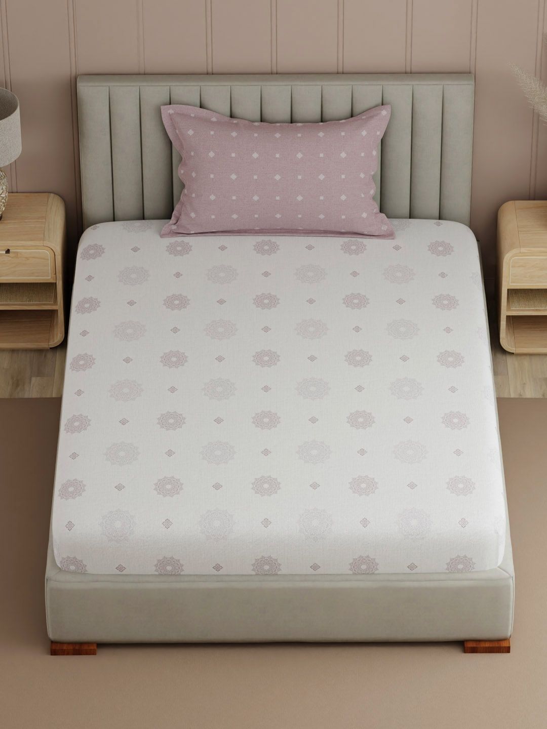 Boutique Living India Boutique Living India White Geometric 200 TC Single Bedsheet with 1 Pillow Covers