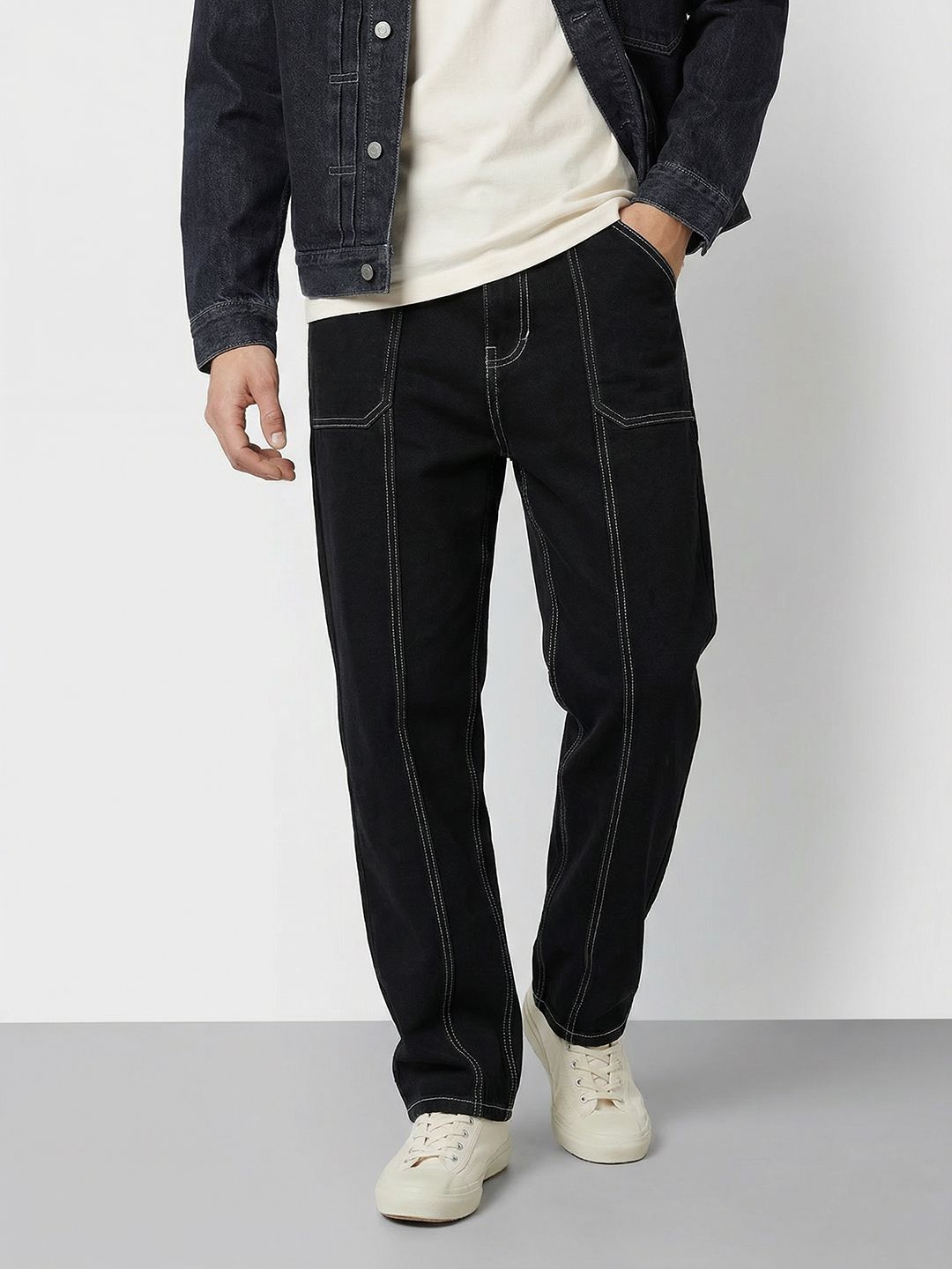 Mast & Harbour Men Front Seam Mid-Rise Pure Cotton Relaxed Fit Jeans with Contrast Stitch