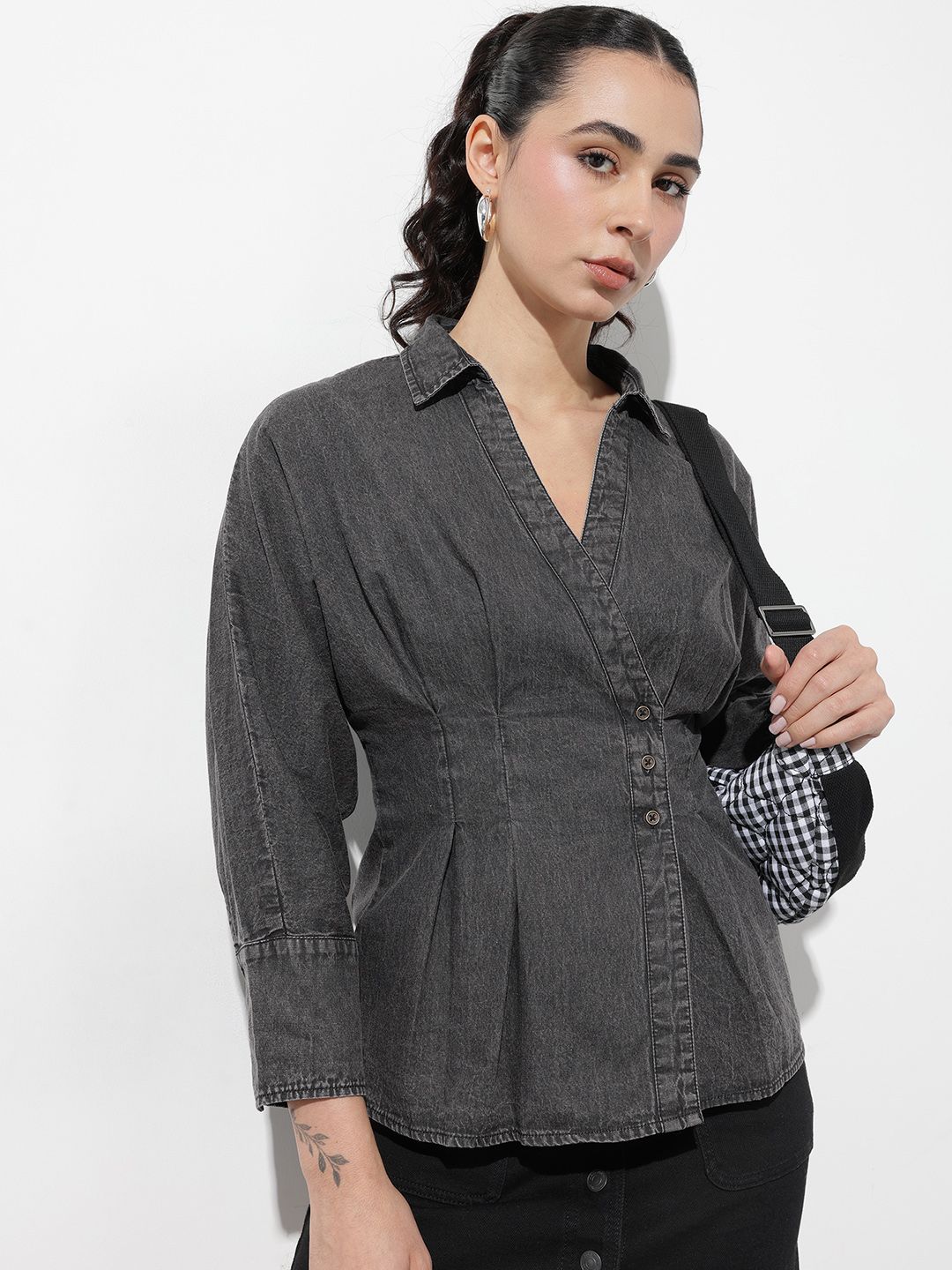 Roadster The Roadster Life Co. Pure Cotton Denim Casual Shirt