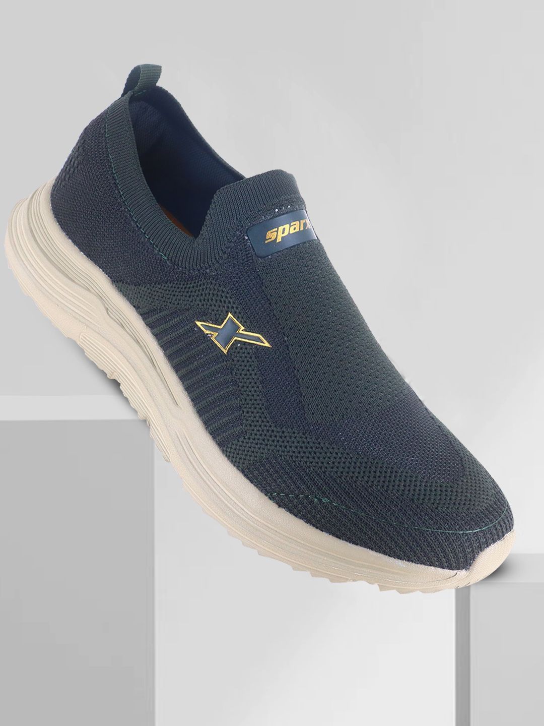 Sparx Men Mesh Non-Marking Sports Shoes