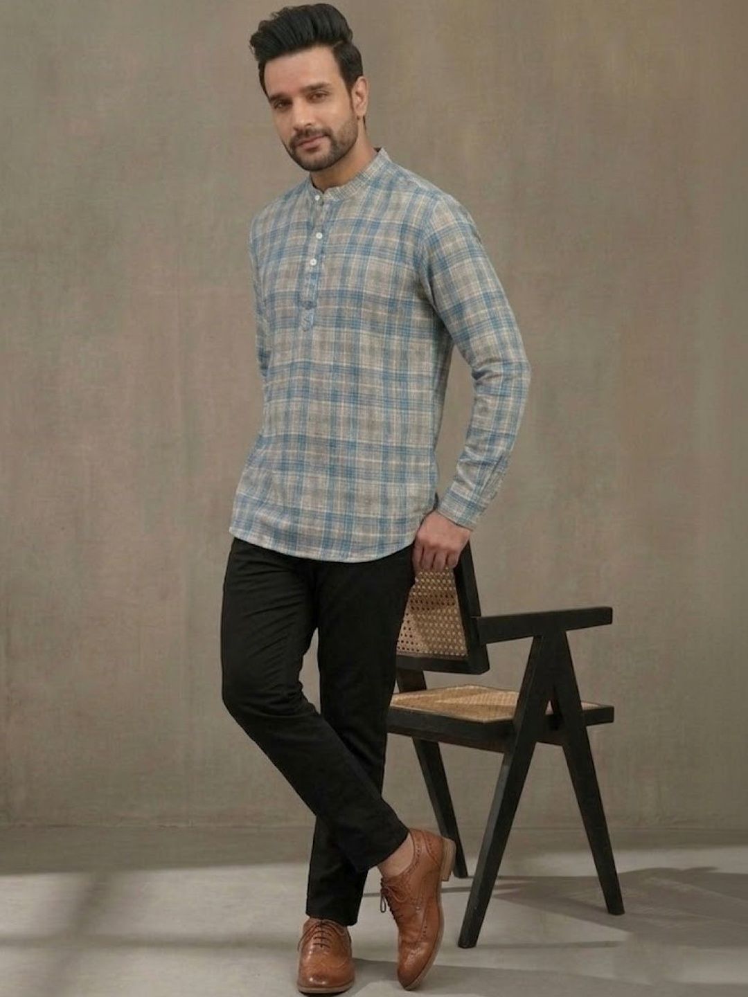 Anouk Rustic Men Checked Flared Sleeves Thread Work Handloom Kurta