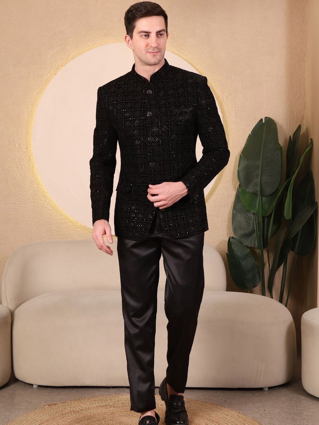 Buy KLOTTHE Men Gold-Coloured & Black Printed Slim-Fit Two-Piece Party Suit  - Suits for Men 19126680 | Myntra