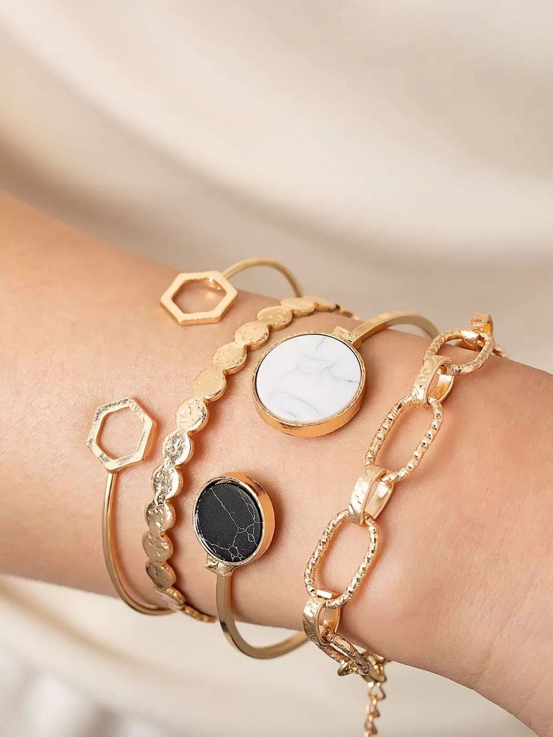 DressBerry DressBerry Set Of 4 Gold-Plated Cuff Bracelet
