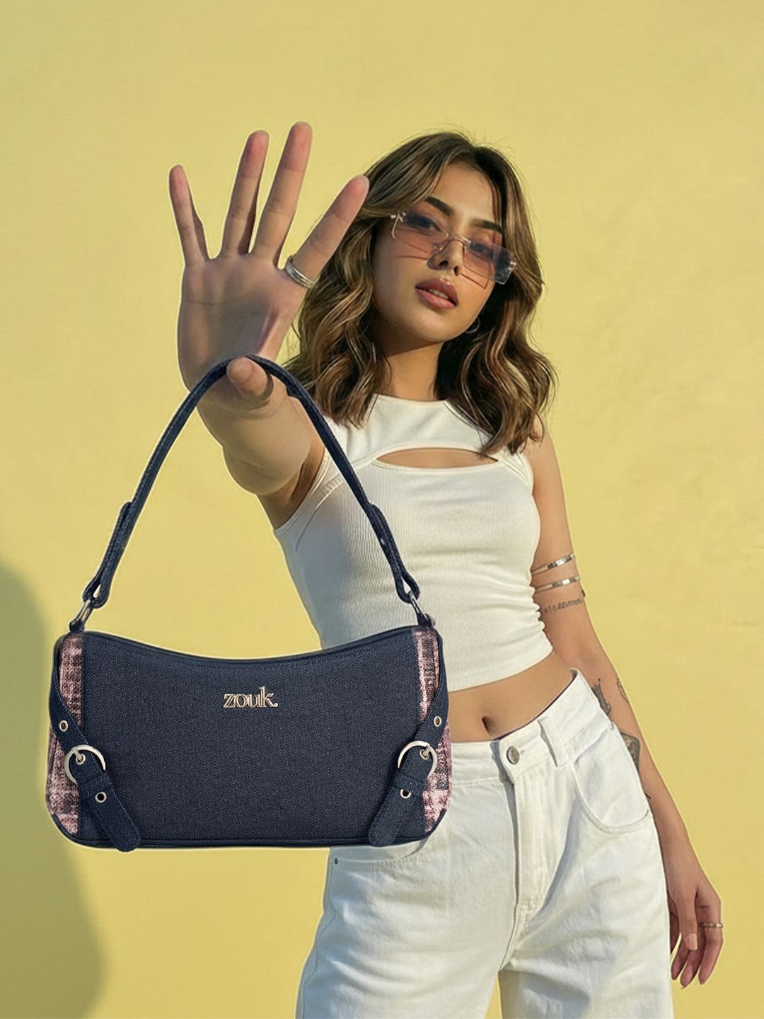 Wanted! 初版　帯付　bgs8.5 Buy Alt by Zouk Women Solid Baguette Buckle Detail Shoulder Bag