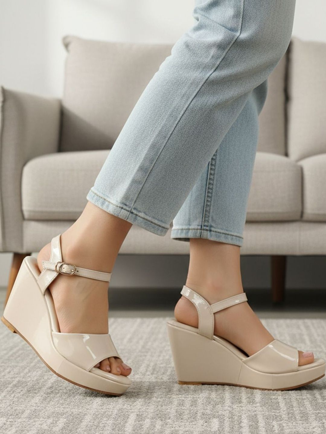 ICONICS Party Wedge Sandals with Buckles
