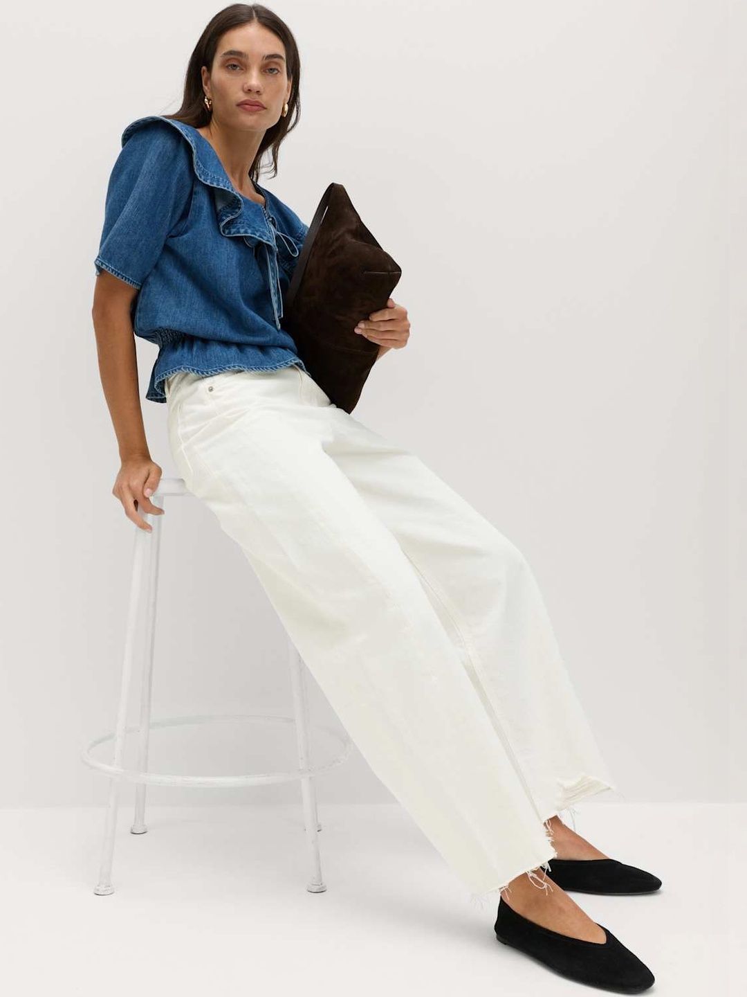 Mid Rise Barrel Jeans