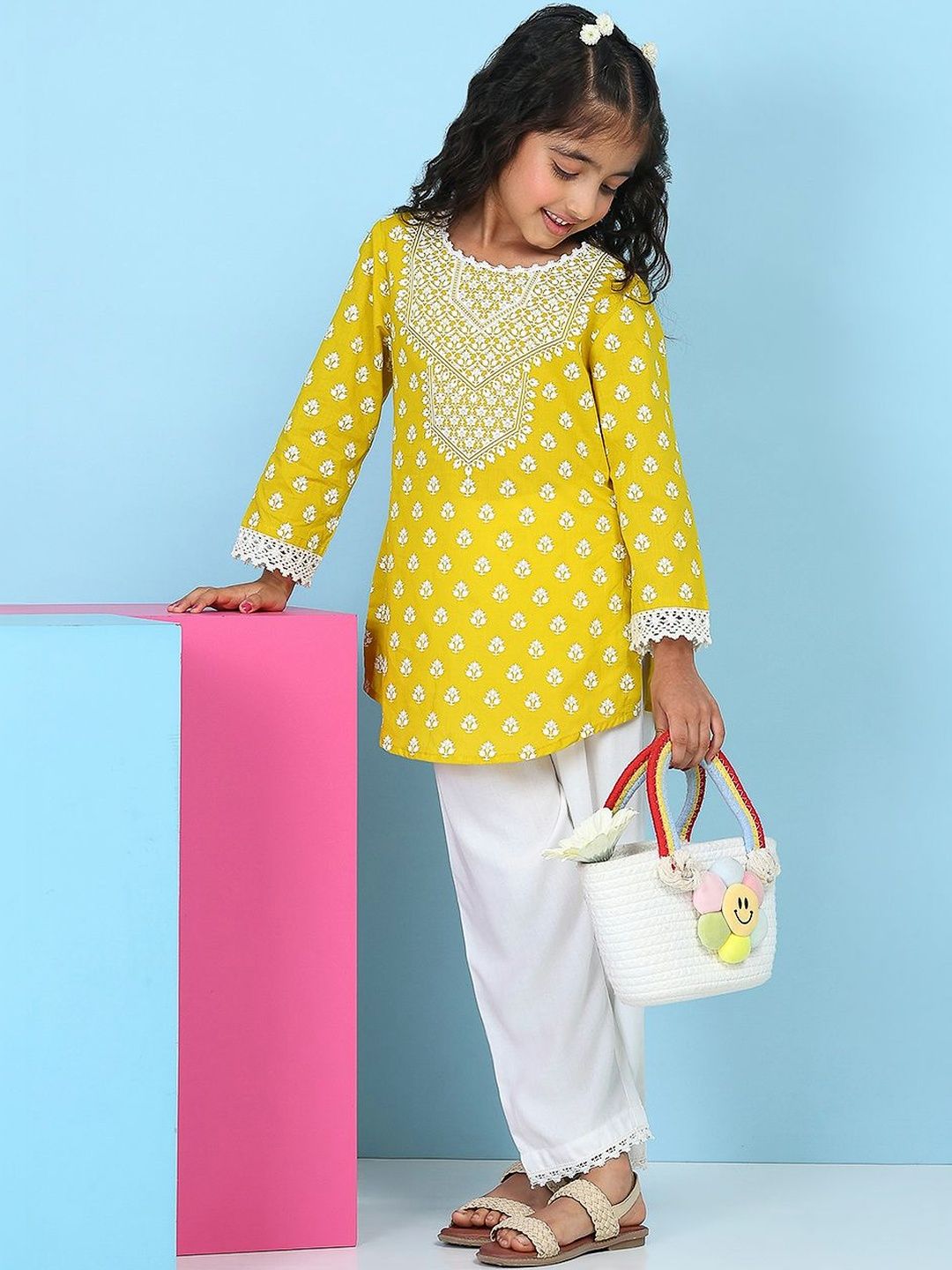 Biba Biba Girls Ethnic Motifs Printed Regular Pure Cotton Kurta with Trousers