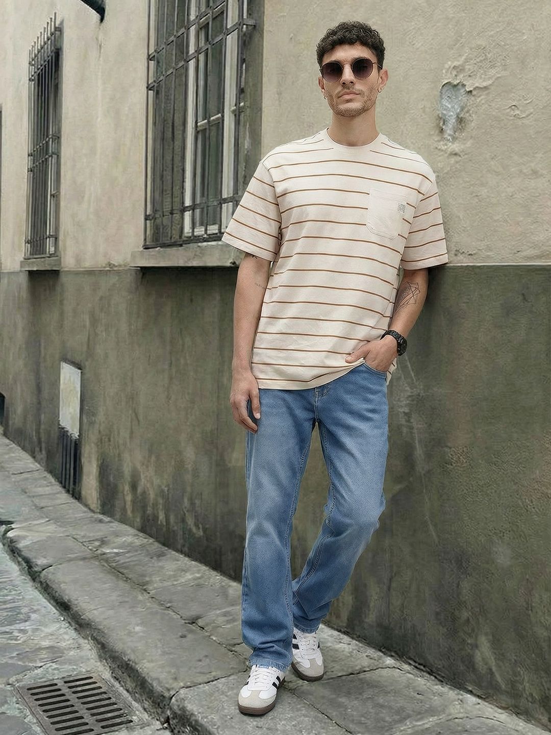 The Roadster Life Co. Men Slim Fit Mid-Rise Light Fade Stretchable Jeans