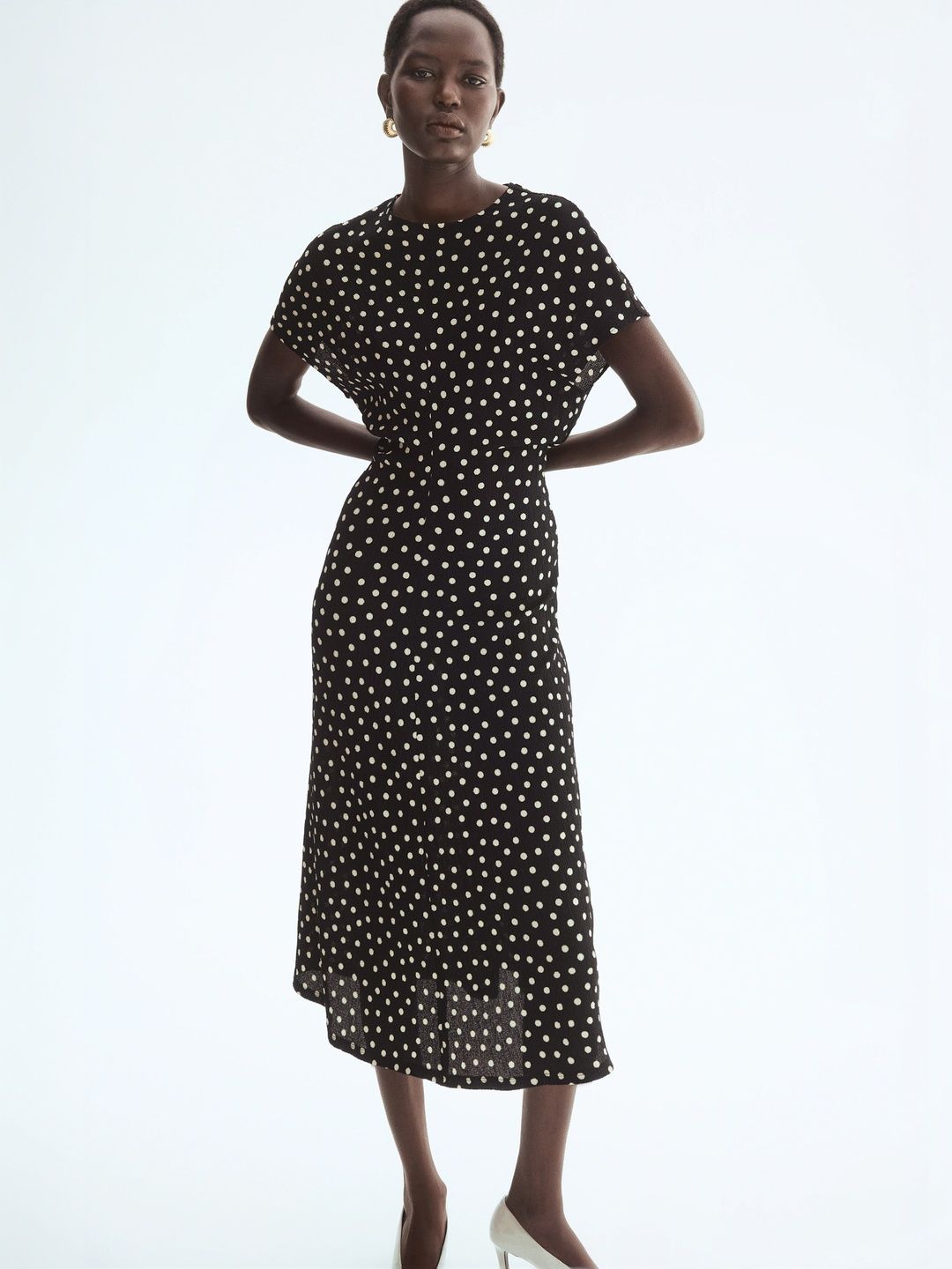 H&M Textured Jersey Dress Offers & Cashback