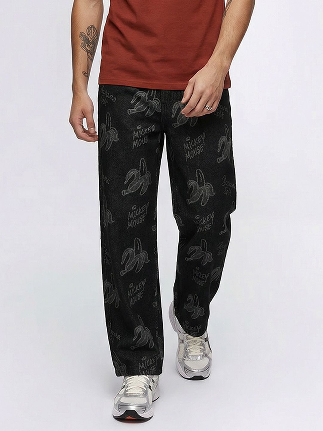 Kook N Keech Men Straight Fit Mickey Mouse Printed Pure Cotton Jeans