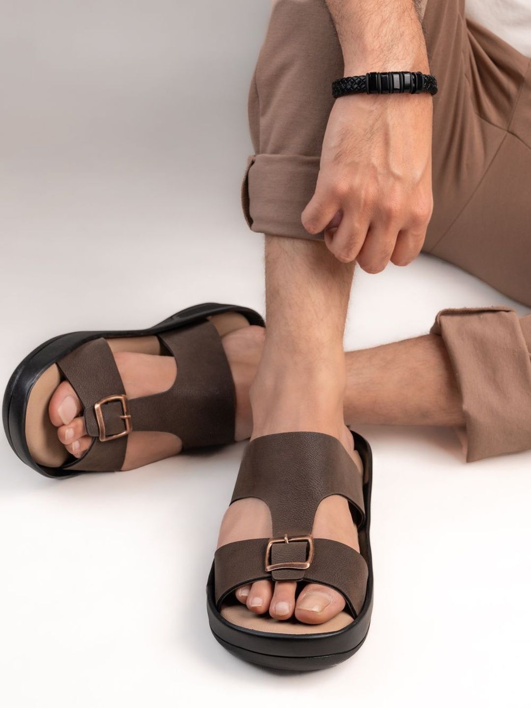 The Roadster Lifestyle Co Men Lightweight Slip-On Comfort Sandals