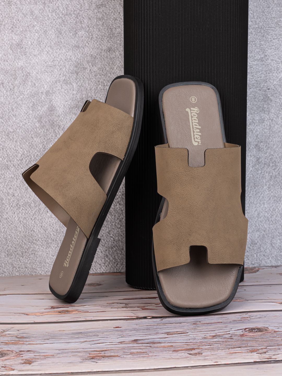 The Roadster Lifestyle Co Men Lightweight Slip-On Comfort Sandals