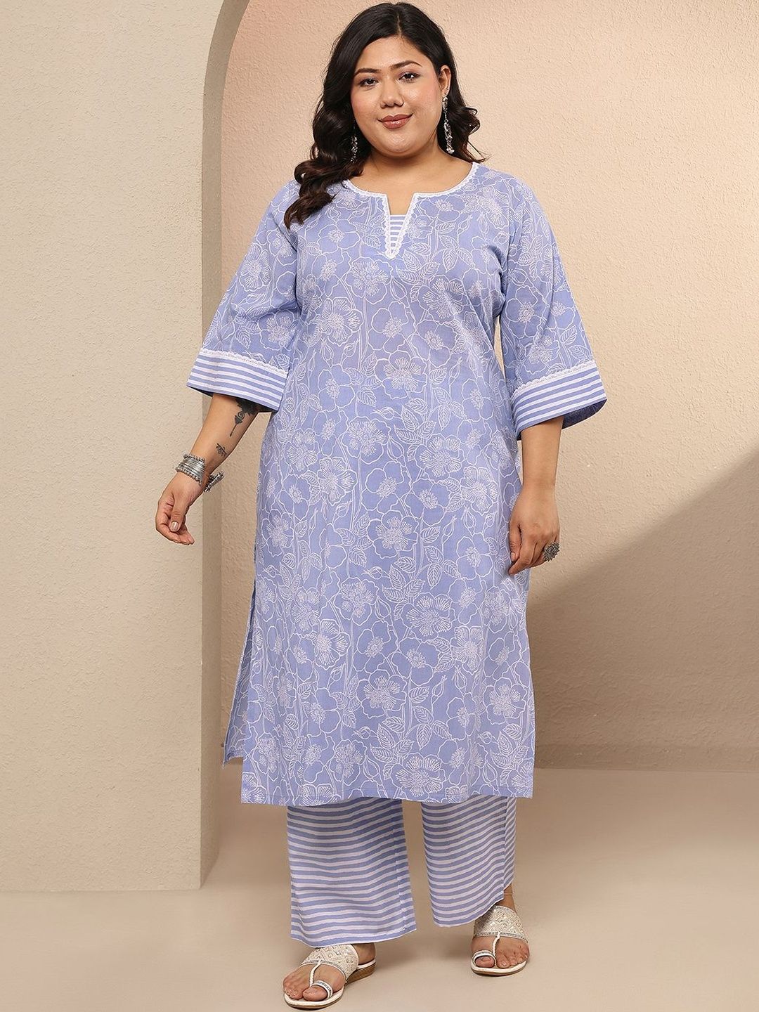 EXTRA LOVE BY LIBAS EXTRA LOVE BY LIBAS Plus Size Women Floral Printed Regular Kurta with Palazzos