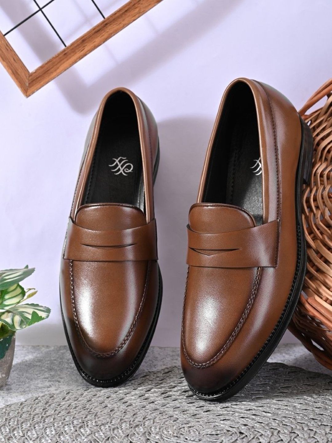 House of Pataudi Men Synthetic Leather Round Toe Loafers